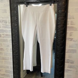 Chico’s So Slimming crops